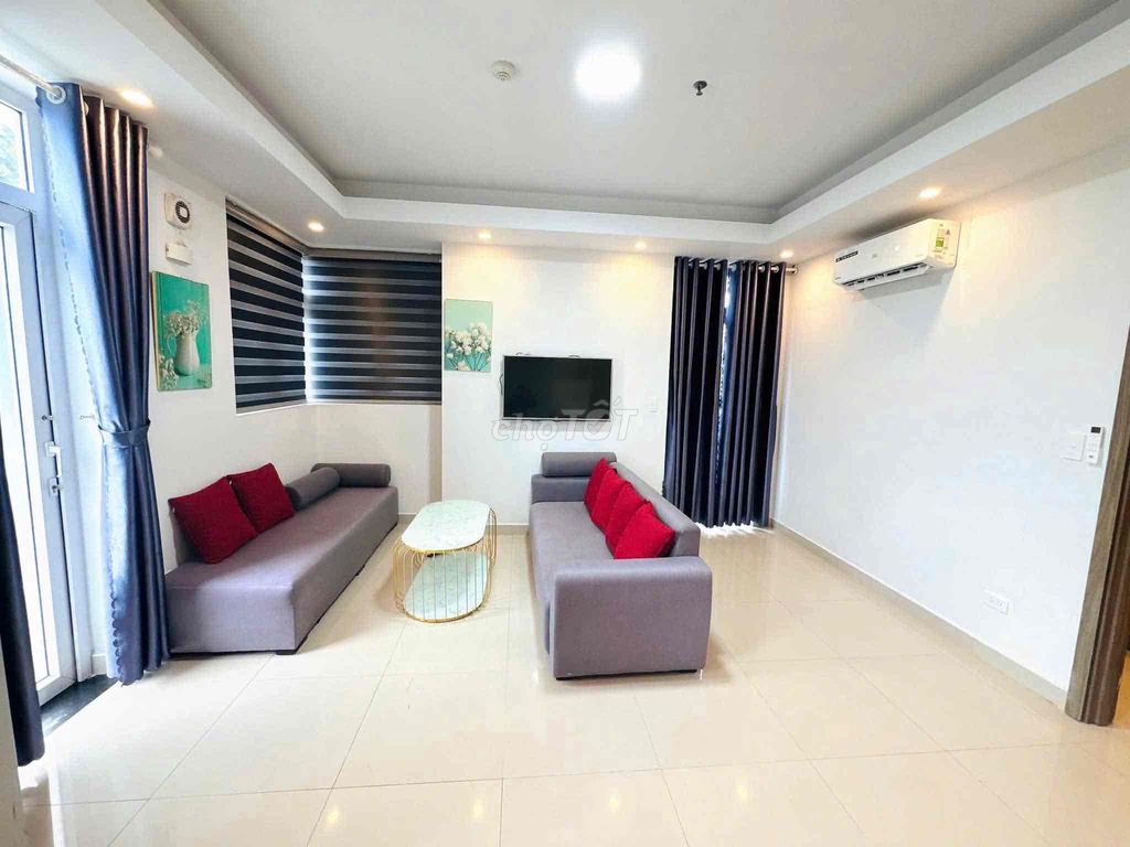 Квартира, 2 спальни · 82 м²