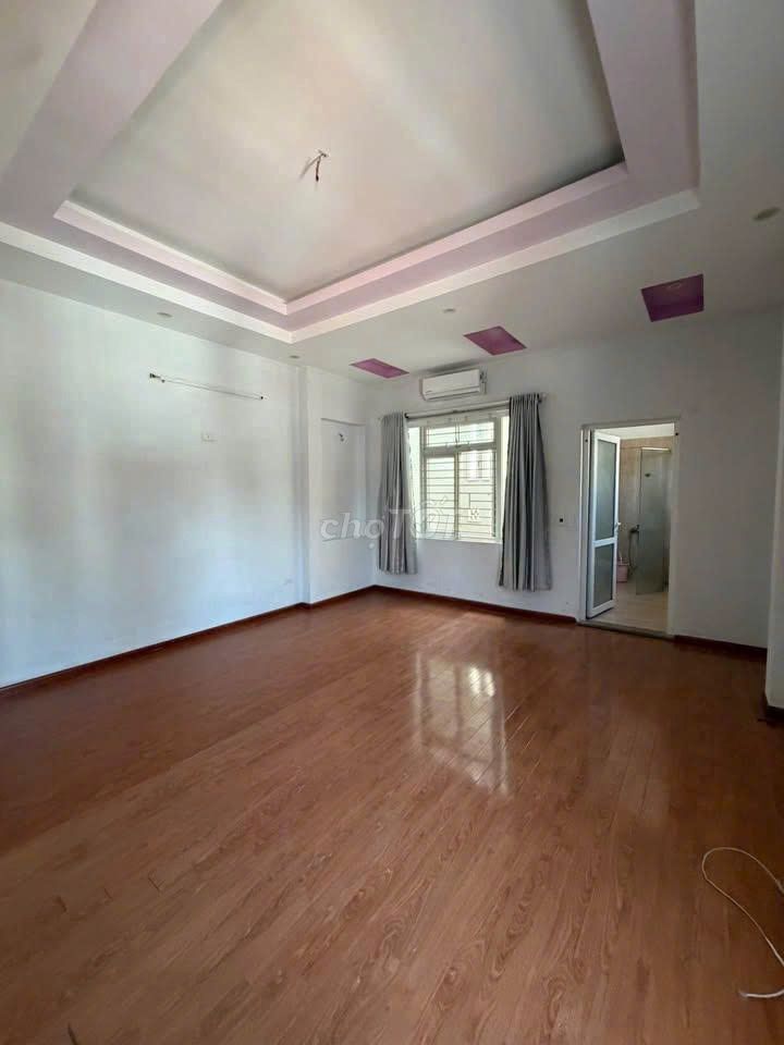 Дом, 4 спальни · 100 м² 5