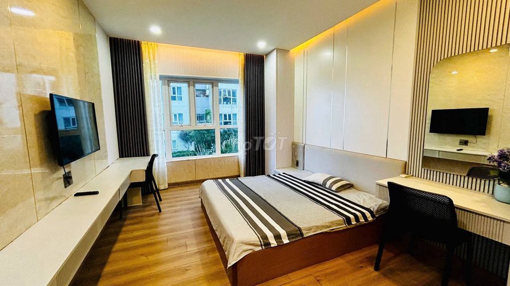 Квартира, 3 спальни · 130 м² 4