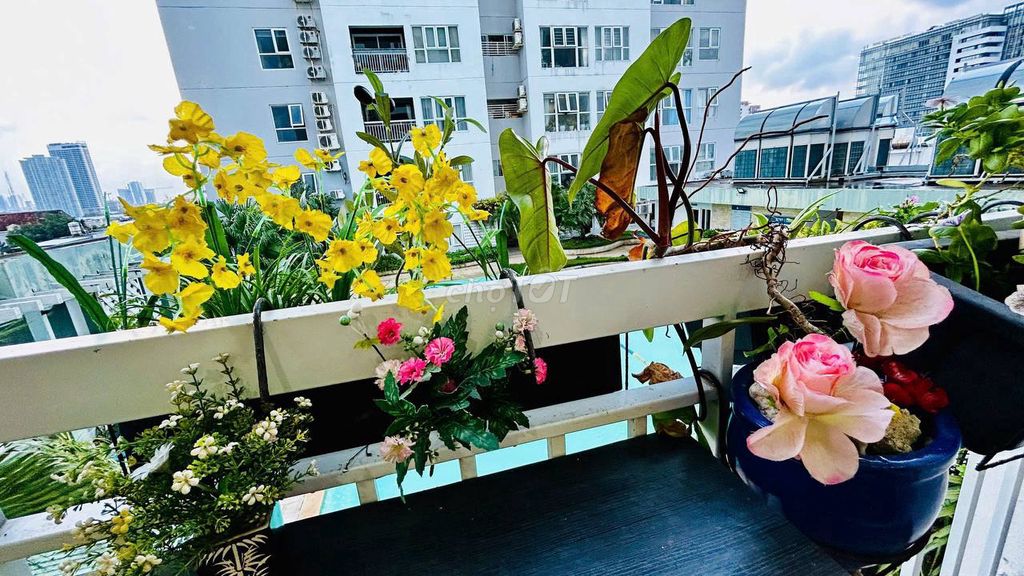 Квартира, 3 спальни · 130 м² 10