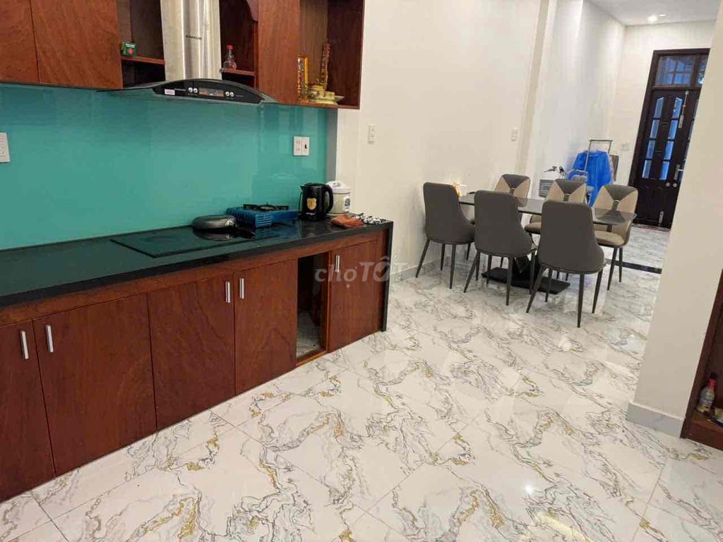 Дом, 5 спален · 140 м² 4