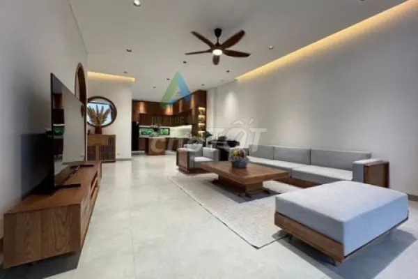 Дом, 5 спален · 263 м² 2