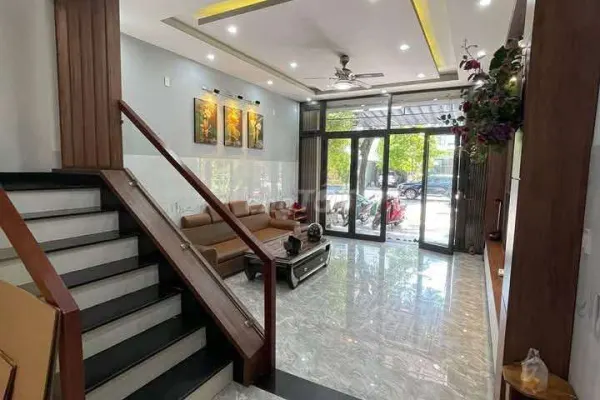 Дом, 4 спальни · 100 м² 4
