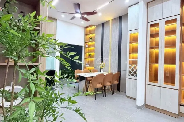 Дом, 4 спальни · 75 м² 3
