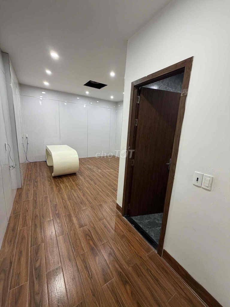 Дом, 8 спален · 90 м² 5