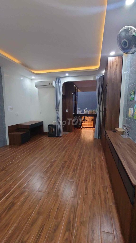 Дом, 8 спален · 90 м² 7