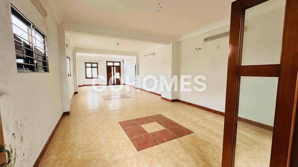 Дом, 10 спален · 142 м² 6