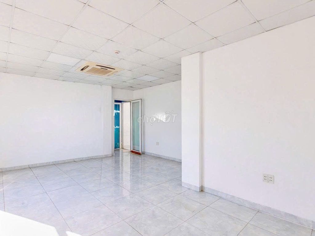Дом, 11 спален · 250 м² 3