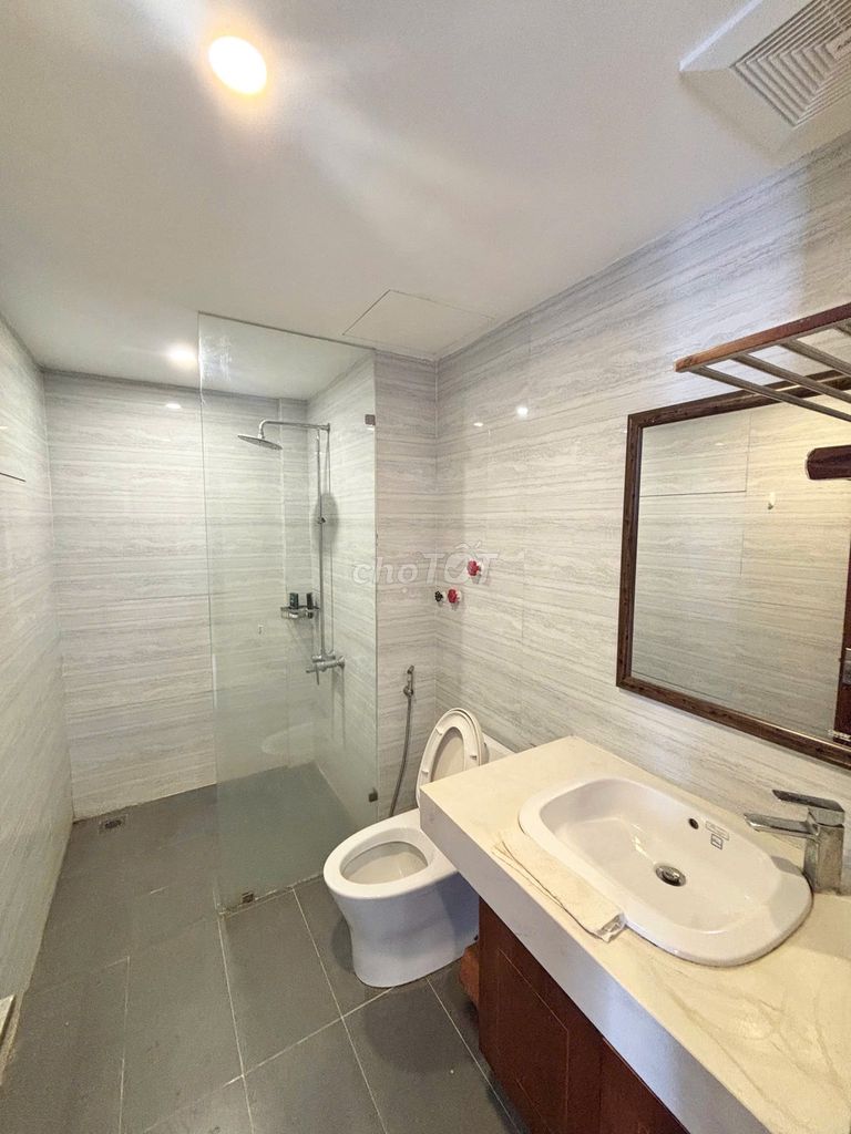 Квартира, 2 спальни · 70 м² 7