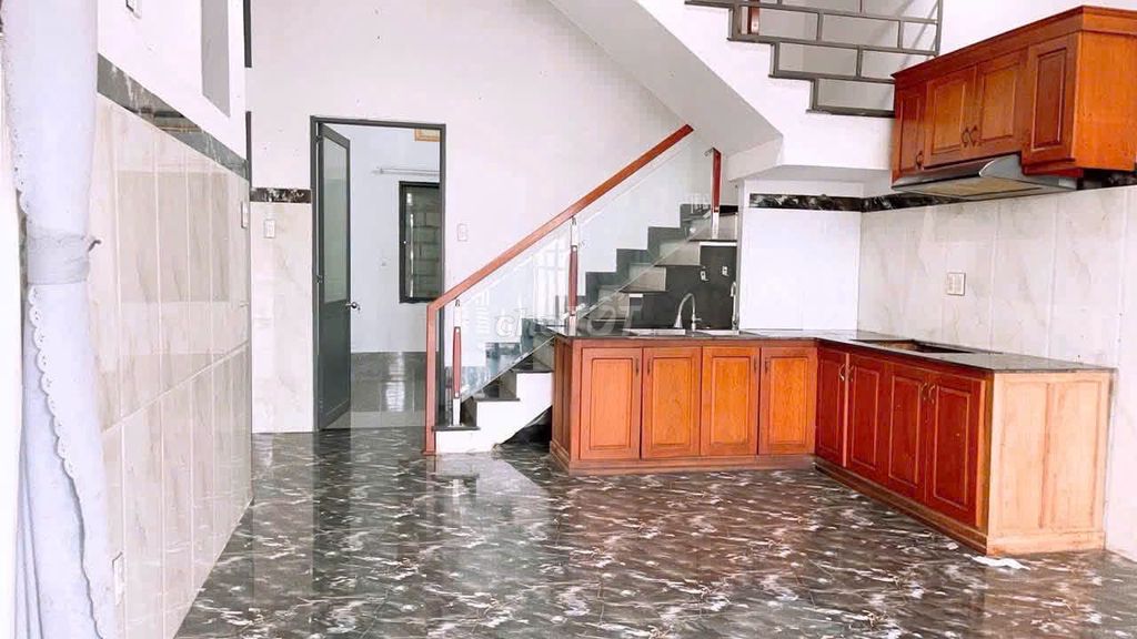 Дом, 4 спальни · 70 м²