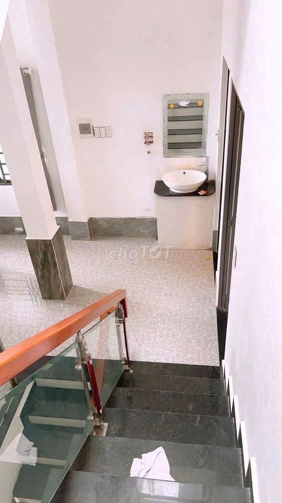 Дом, 4 спальни · 70 м² 2