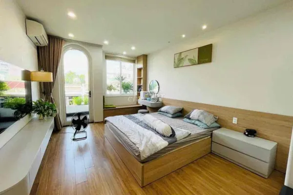 Дом, 3 спальни · 220 м² 3