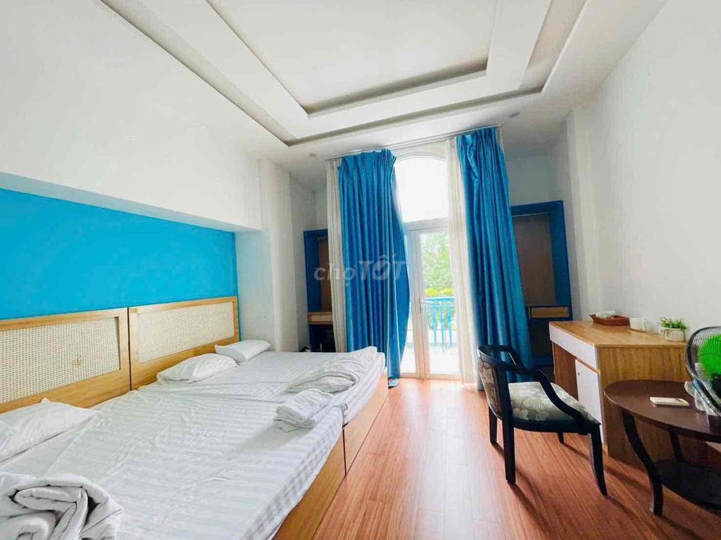 Дом, 11 спален · 300 м² 4