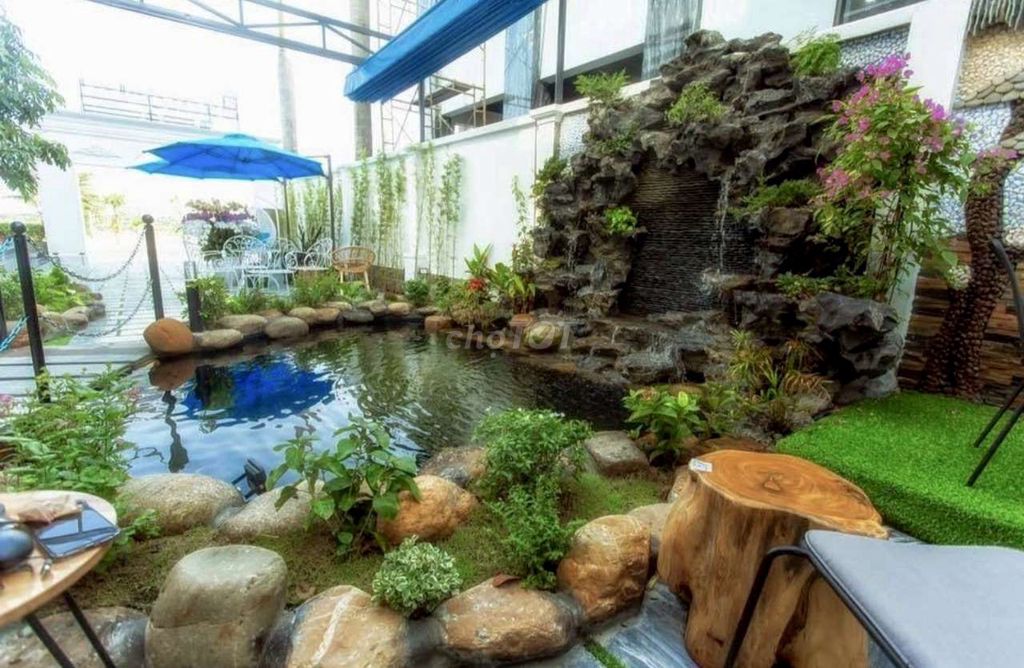Дом, 11 спален · 300 м² 2