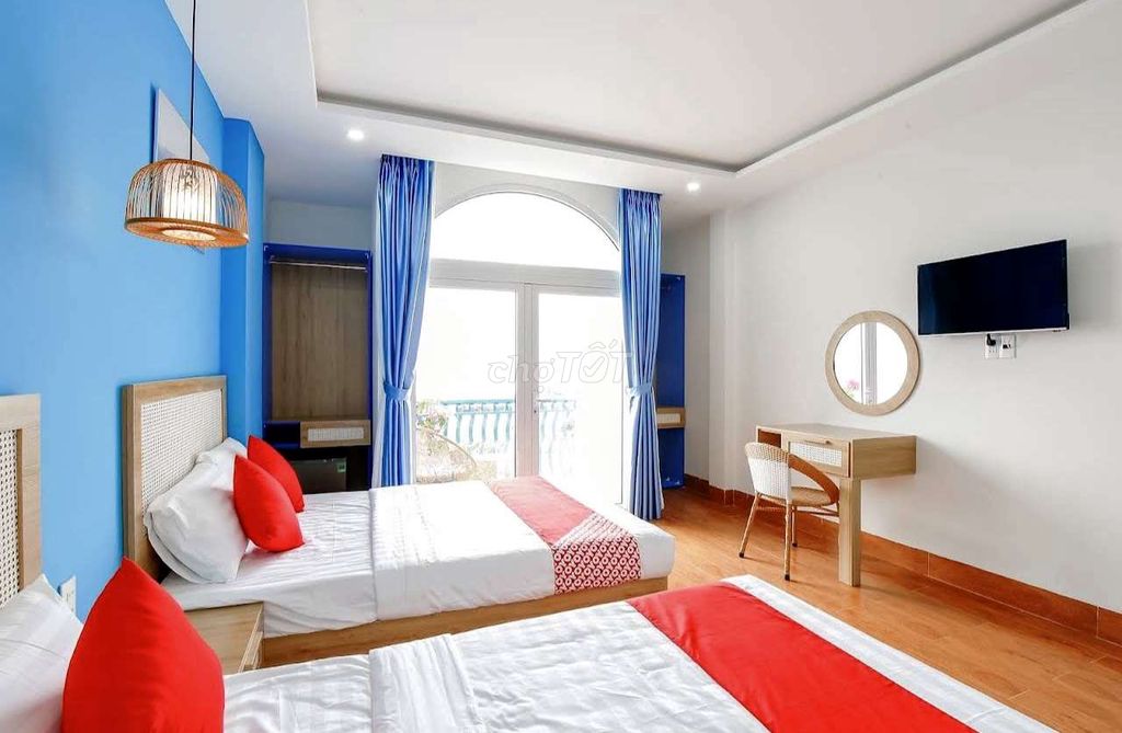 Дом, 11 спален · 300 м² 4
