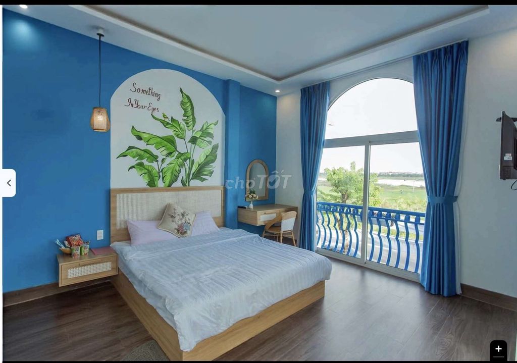 Дом, 11 спален · 300 м² 5