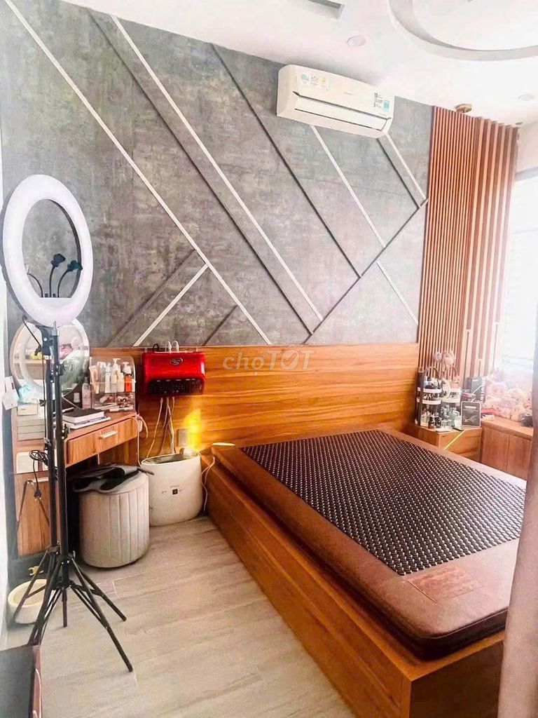 Дом, 5 спален · 49 м² 8