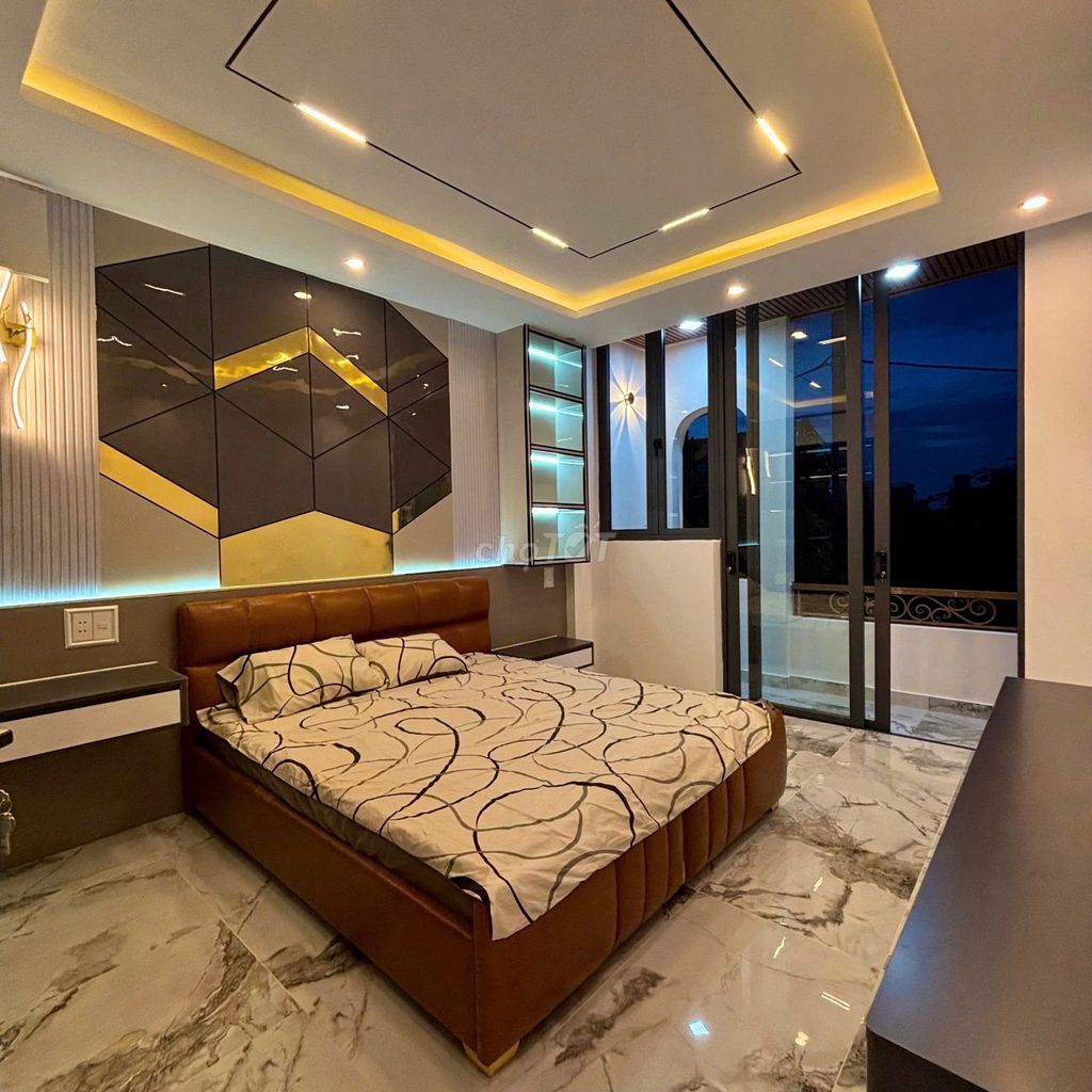 Дом, 3 спальни · 100 м² 5