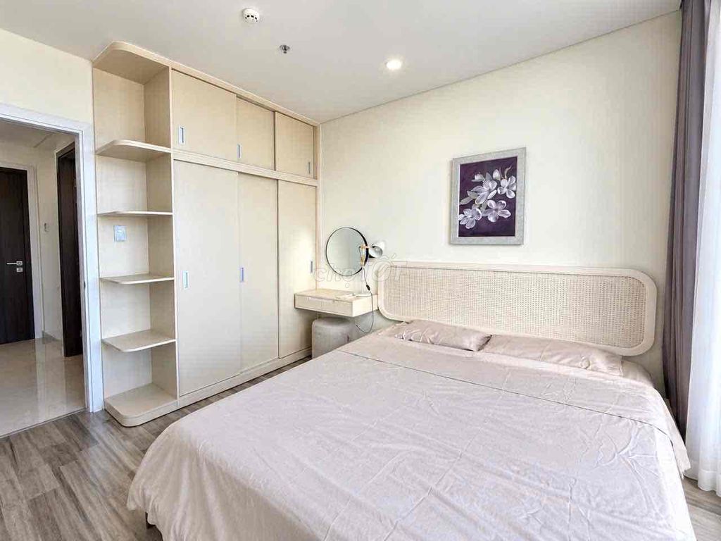 Квартира, 3 спальни · 100 м² 4