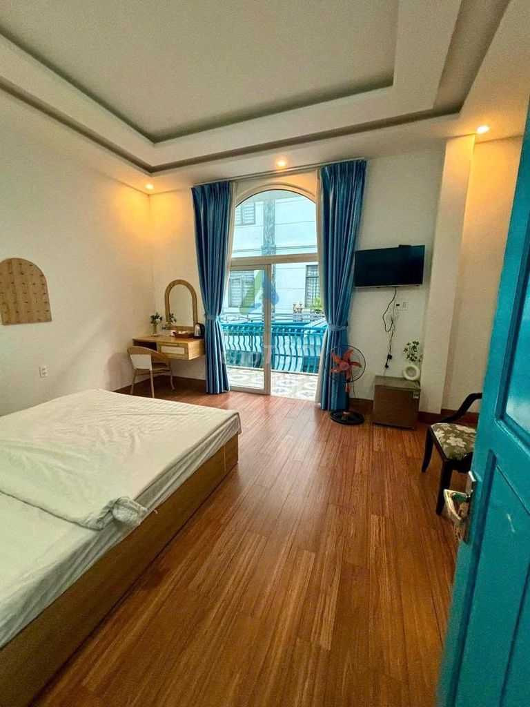 Дом, 11 спален · 300 м² 6