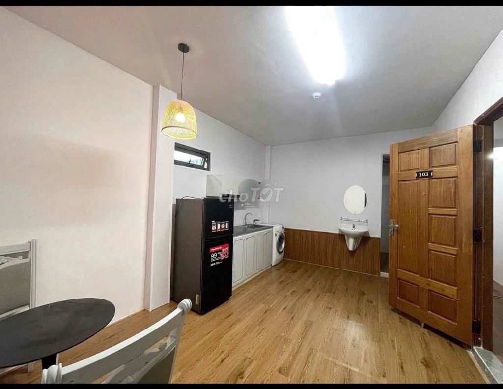 Дом, 11 спален · 305 м² 3