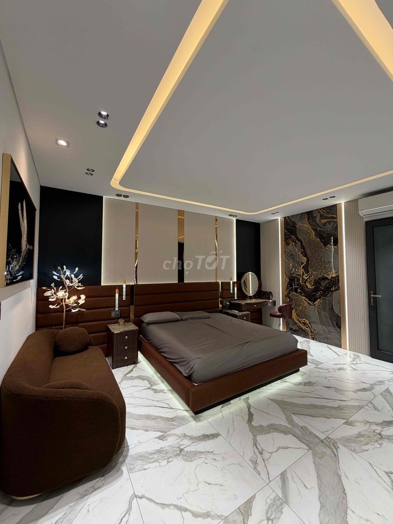 Дом, 3 спальни · 150 м² 2