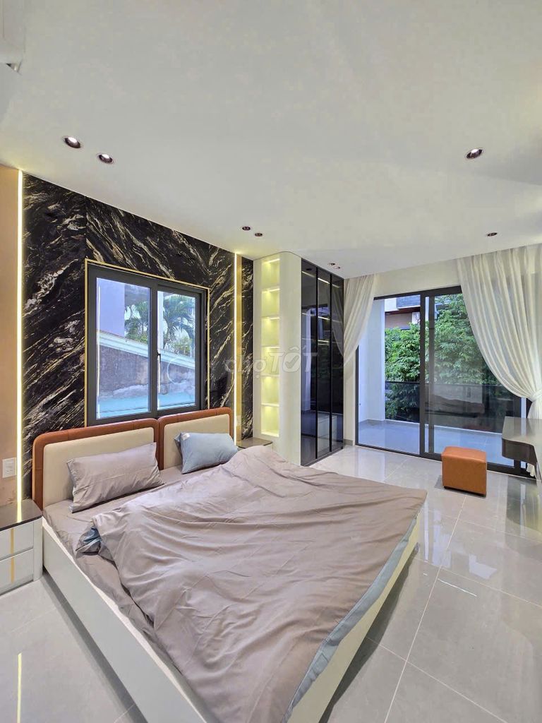 Дом, 5 спален · 150 м² 5