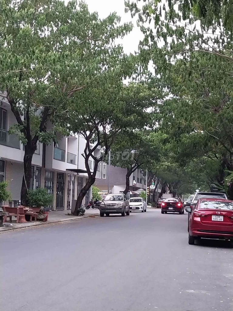 Дом, 4 спальни · 100 м² 3
