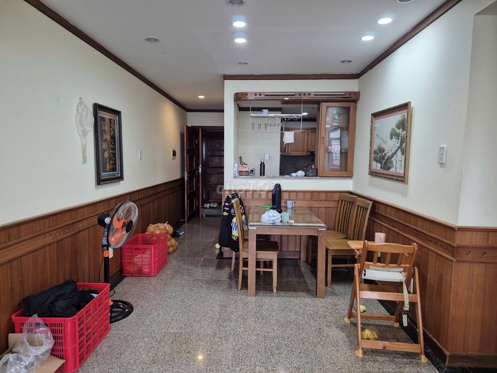 Квартира, 2 спальни · 101 м² 2