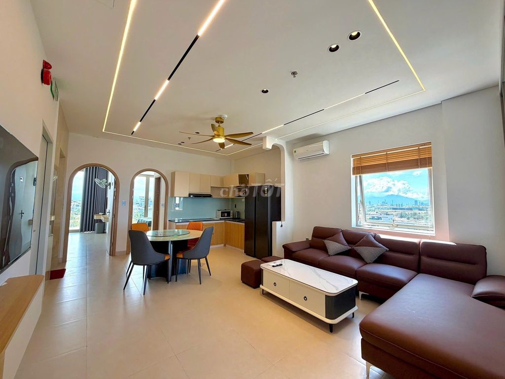 Квартира, 3 спальни · 120 м²