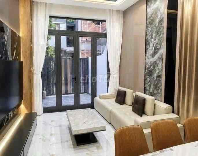 Дом, 4 спальни · 70 м² 4