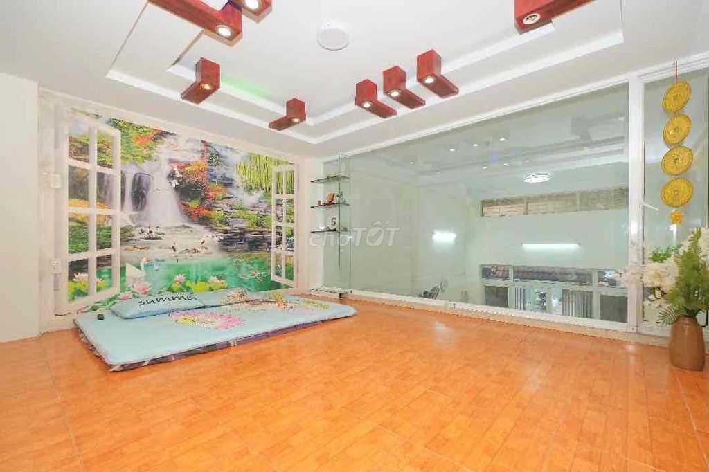 Дом, 4 спальни · 90 м² 5