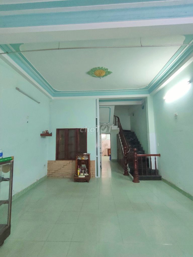 Дом, 4 спальни · 80 м² 2