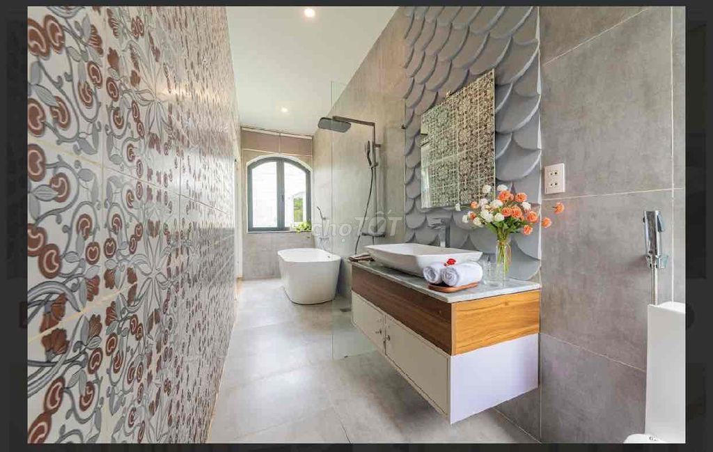Дом, 6 спален · 300 м² 2