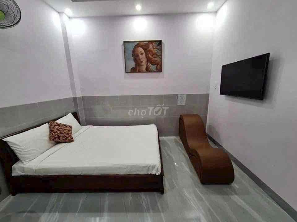 Дом, 11 спален · 100 м² 3