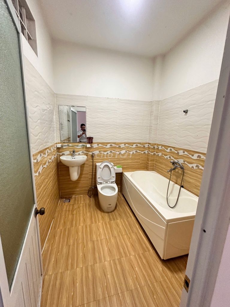 Дом, 4 спальни · 100 м² 8