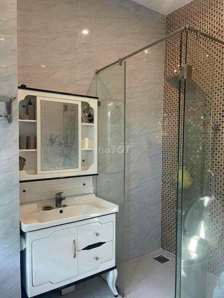 Дом, 4 спальни · 50 м² 8