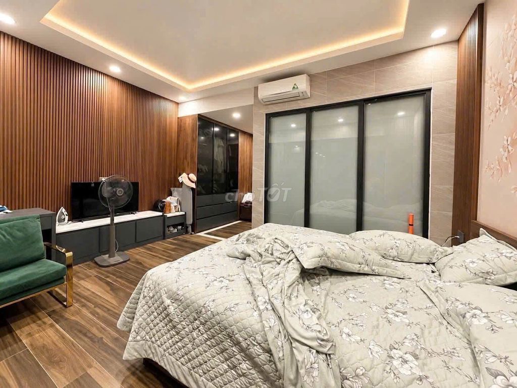 Дом, 4 спальни · 170 м² 3