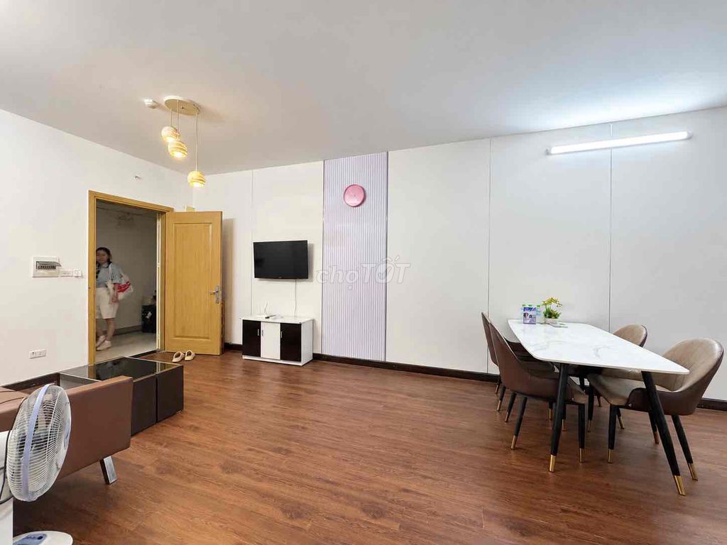 Квартира, 2 спальни · 65 м²