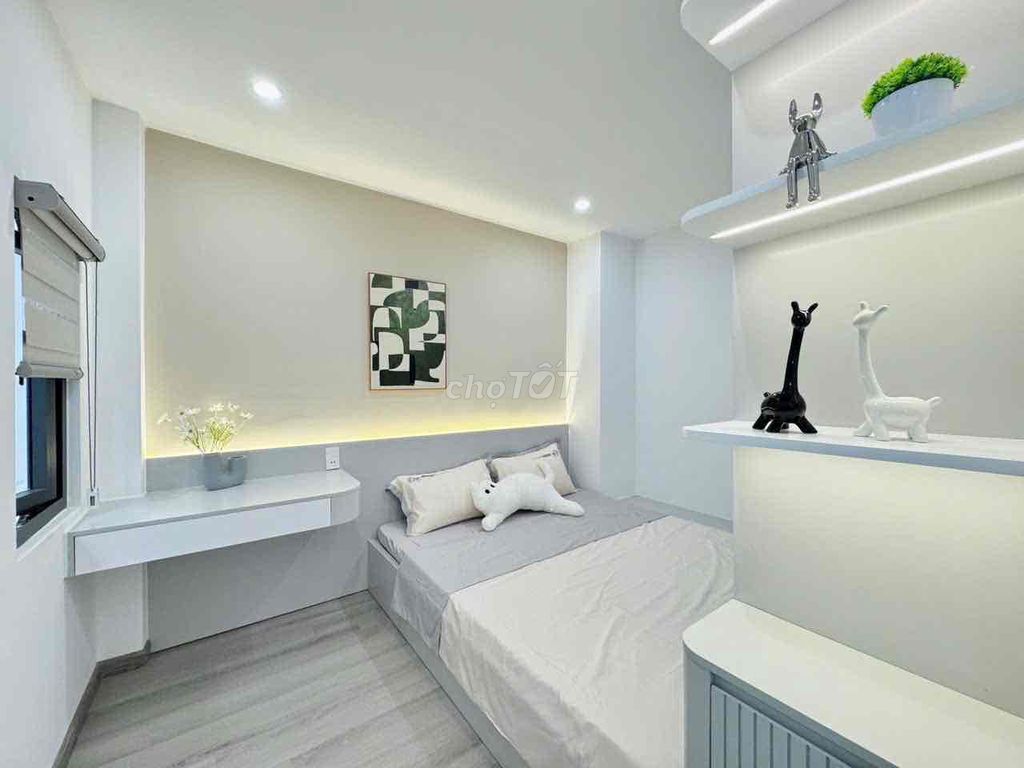 Дом, 4 спальни · 60 м² 4