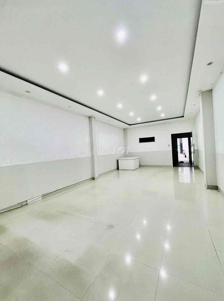 Дом, 8 спален · 200 м² 2