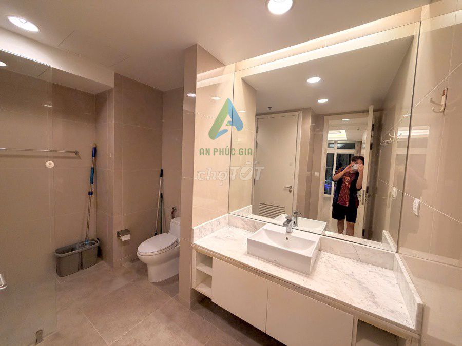 Квартира, 2 спальни · 90 м² 7