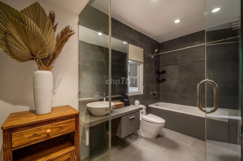 Квартира, 2 спальни · 65 м² 5