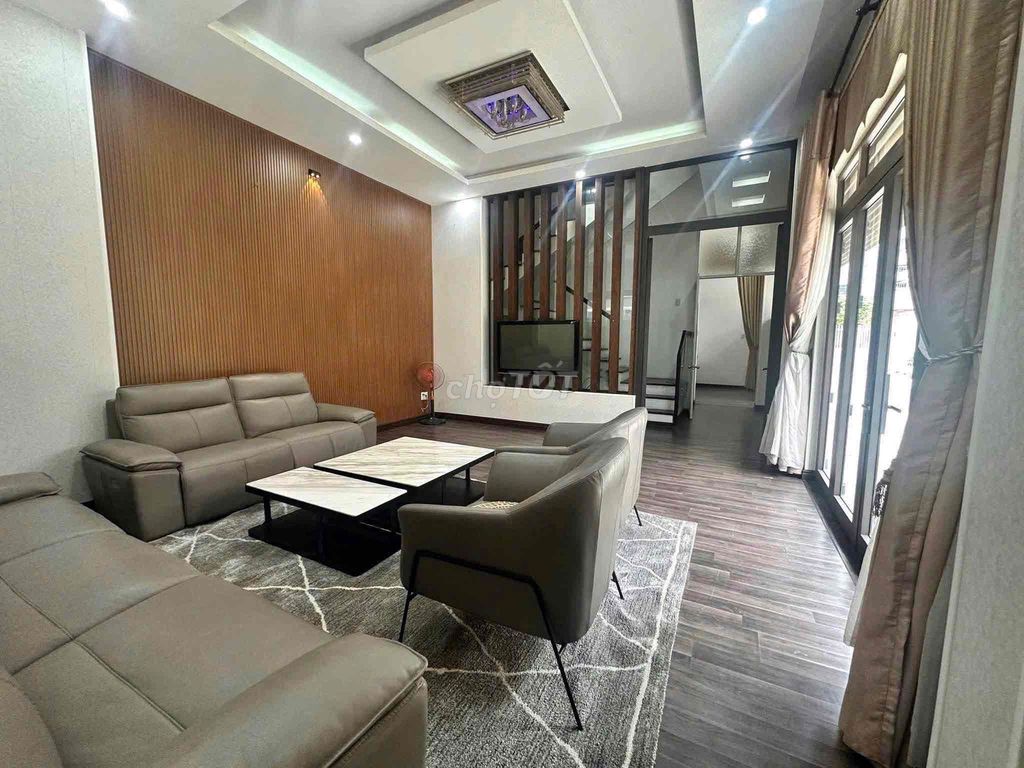 Дом, 4 спальни · 75 м² 2