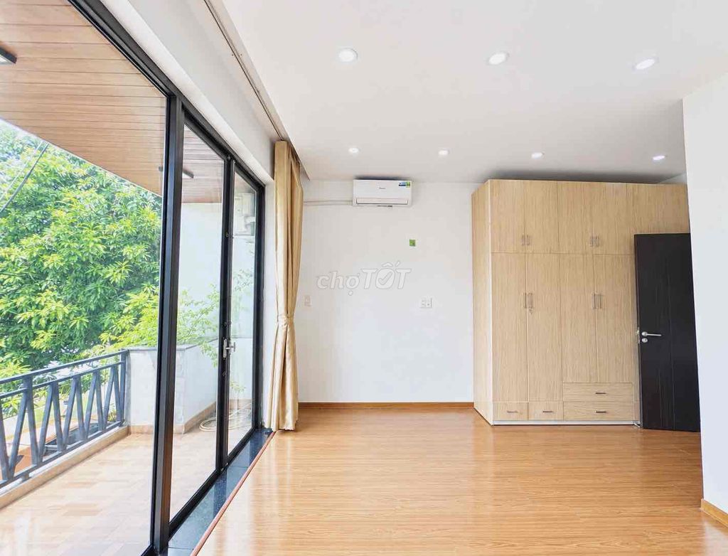 Дом, 5 спален · 100 м² 5