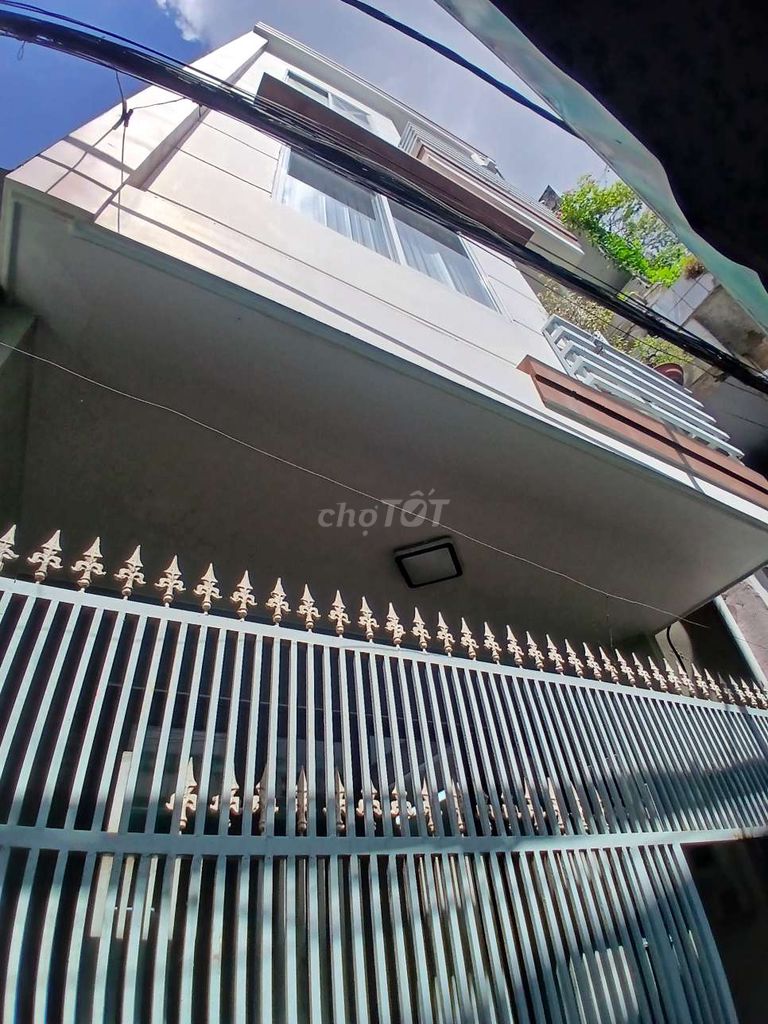 Дом, 3 спальни · 40 м²