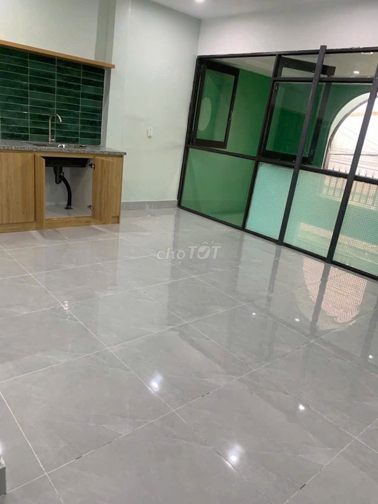 Студия · 70 м² 4