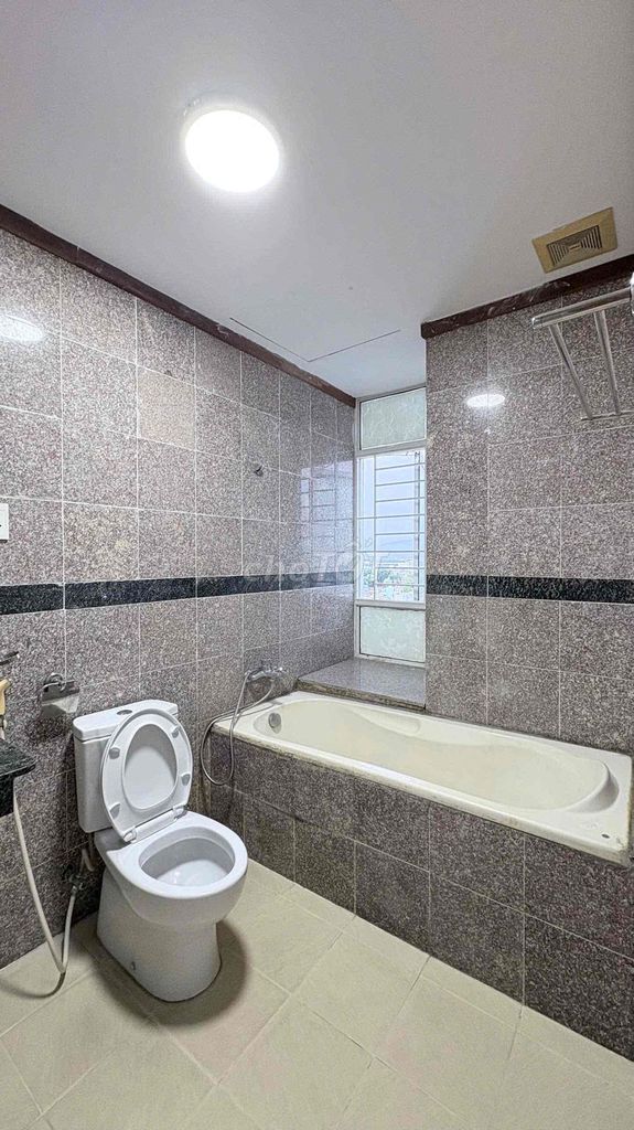 Квартира, 3 спальни · 117 м² 9