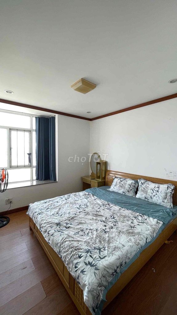 Квартира, 2 спальни · 94 м² 2