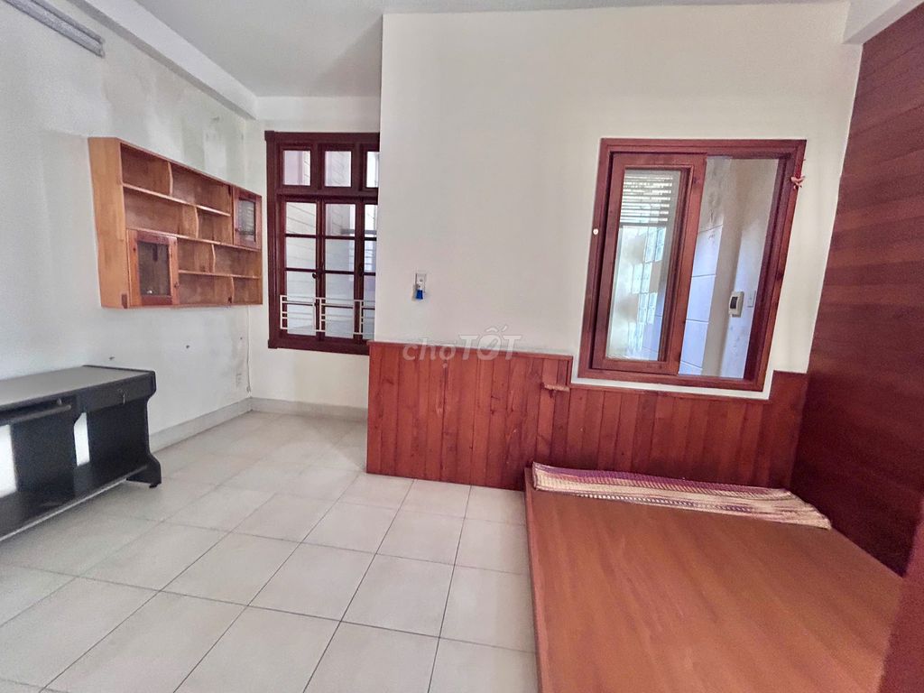 Дом, 3 спальни · 80 м² 2